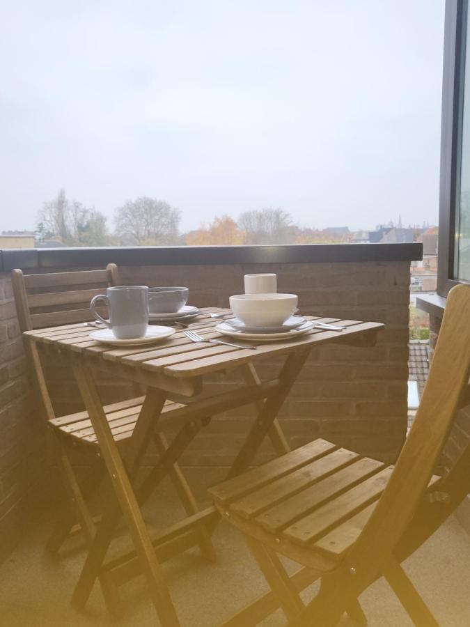 Gezellig Appartement In Brugge, Nabij Damme. Buitenkant foto